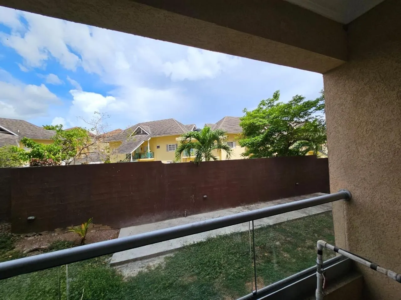 Appartement Paradise Haven At Hamptons - -Across From Ac Marriot Hotel Kingston